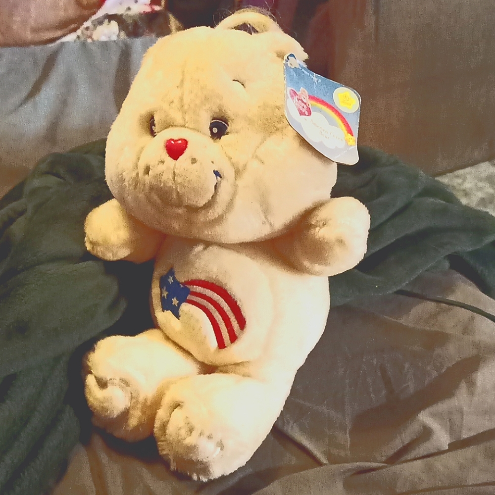 Vintage 20th Anniversary America Cares Bear